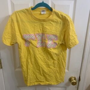 Yellow Gamma Sigma Sigma Letter